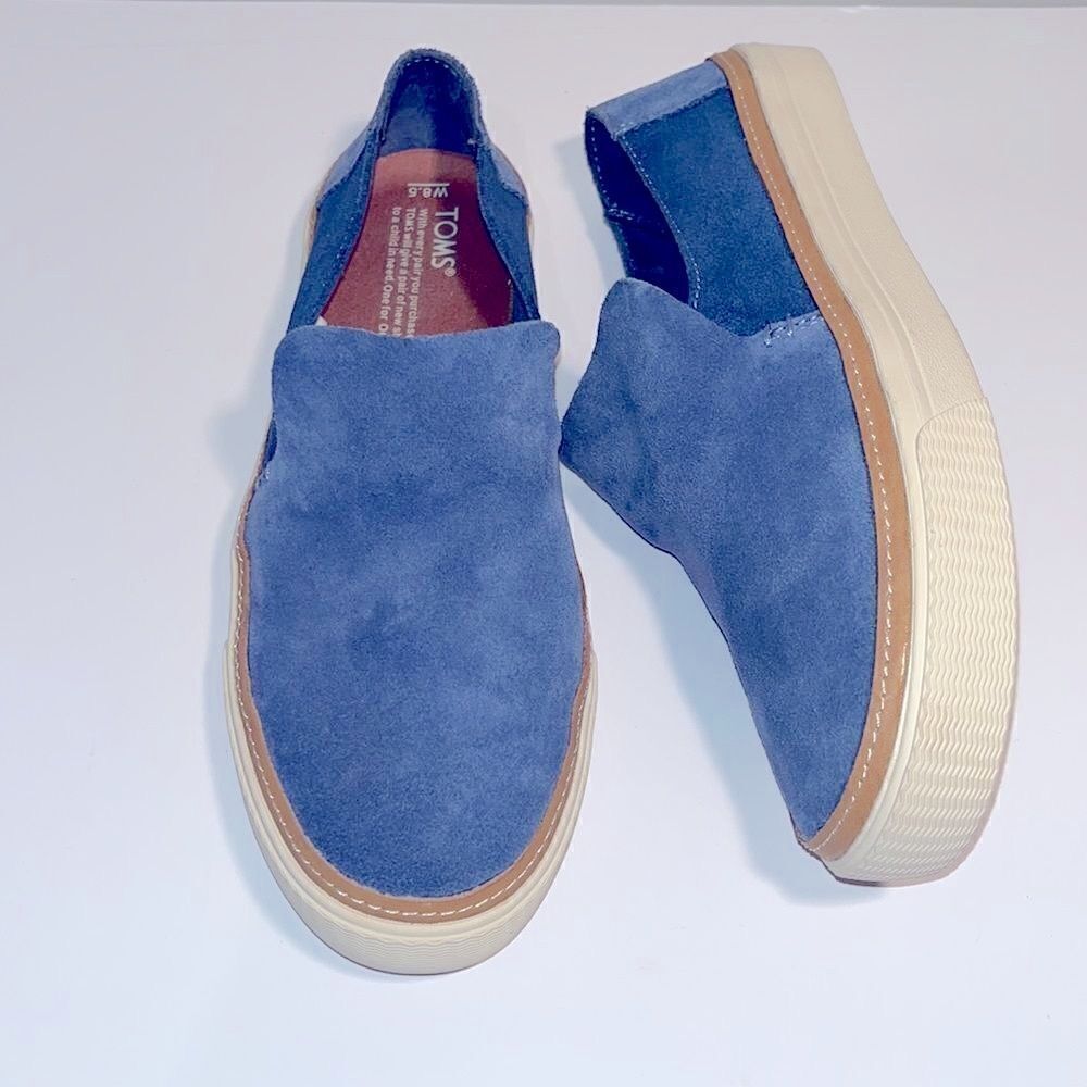 Nwot Toms blue platform suede leather slip on sneakers